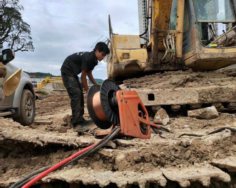 惠州小松挖掘机维修中心/惠州小松挖掘机维修售后