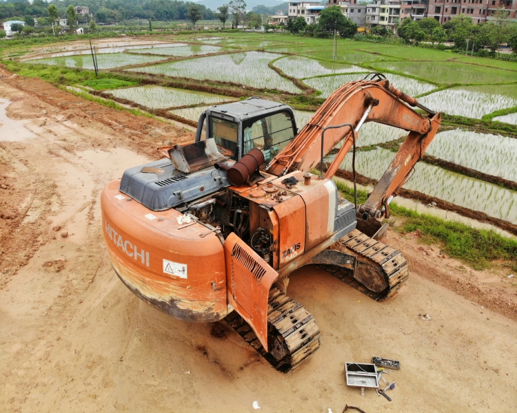 日立挖机小臂动作慢没劲？日立挖掘机维修中心